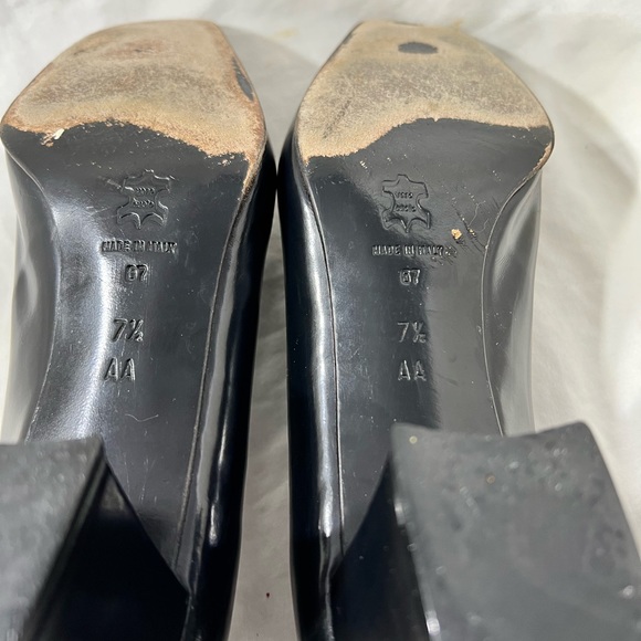 LOMA LEATHER SHOE SIZE 7 1/2” AA HEEL HEIGHT IS 2” INCHES. FOR ANY OCCASION.. - Picture 14 of 16